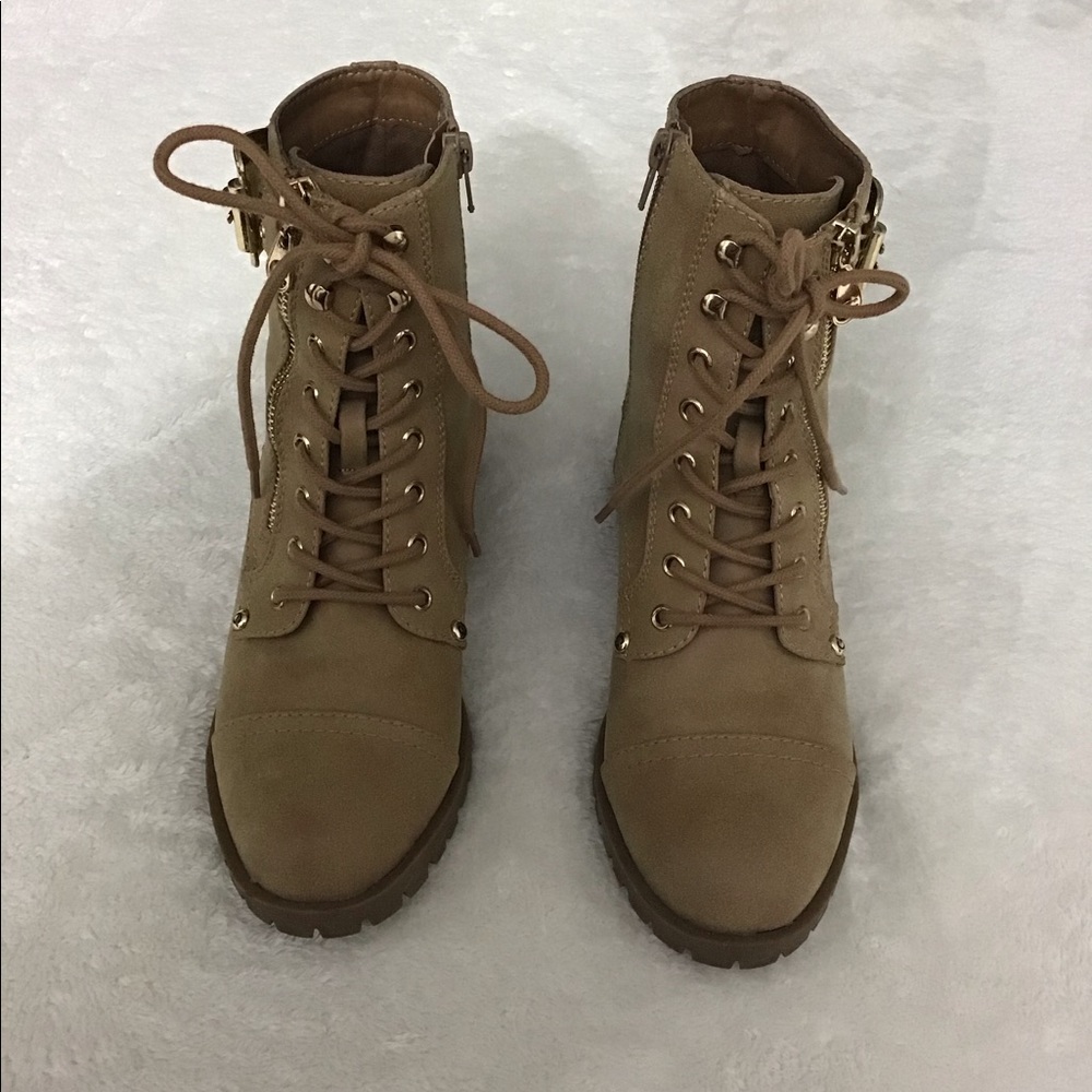 Botas BY GUESS